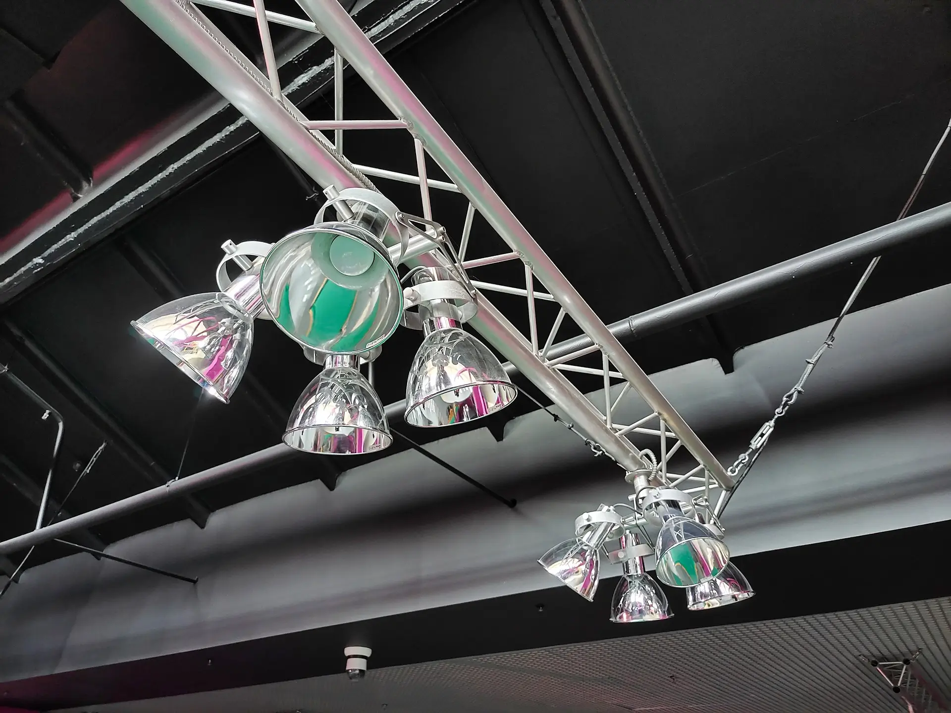 Master Advanced Stage Lighting Techniques to Transform Your Performances