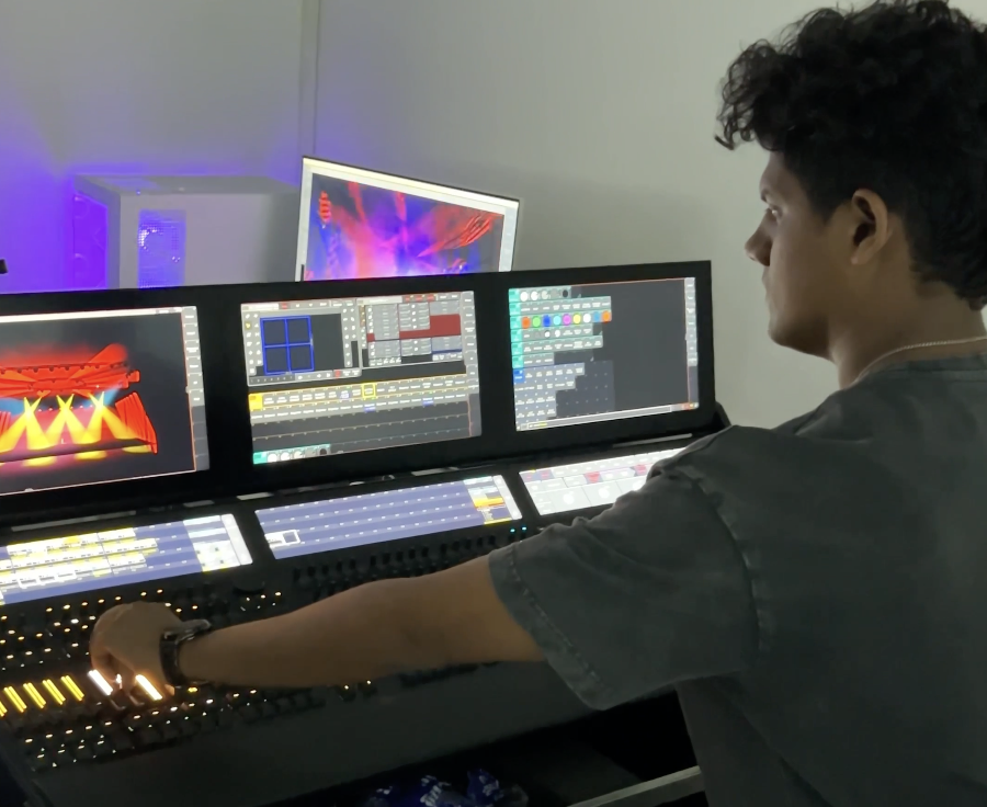 GrandMA3 vs Avolite Titan: Which Console Should You Learn First in India?